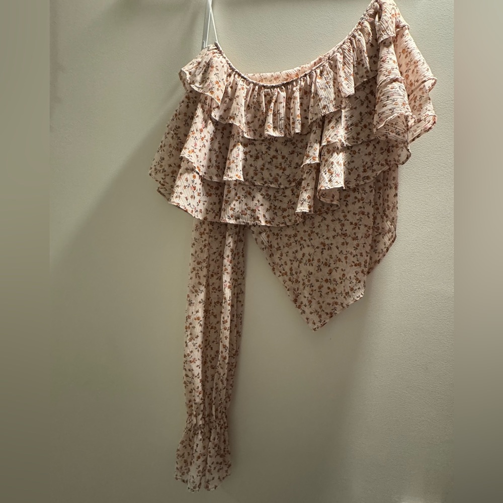 floral one-shoulder blouse